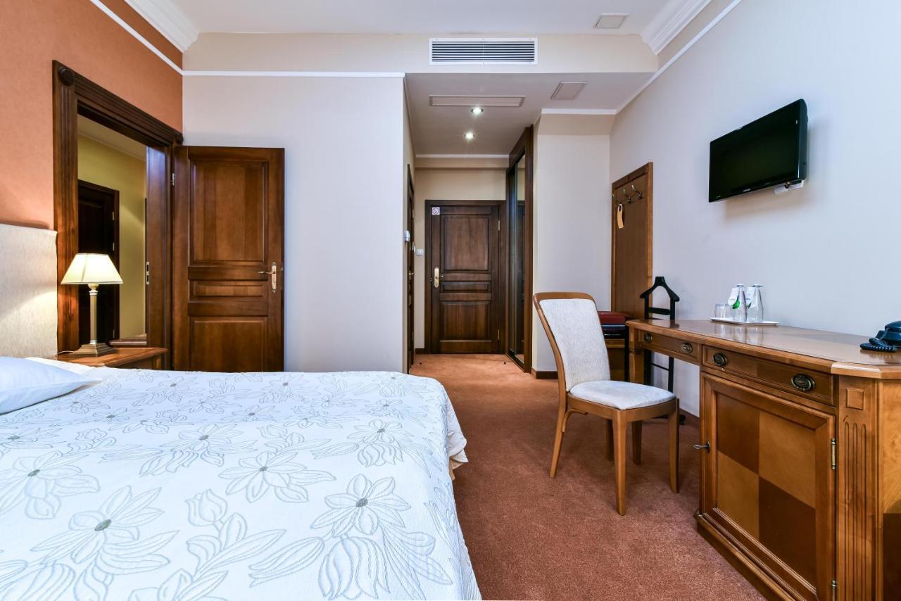Hotel Spa Wieniawa Rekowo  Extérieur photo